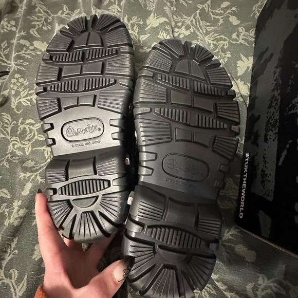 T.U.K Black Loafers with Silver Chain - Picture 6 of 8